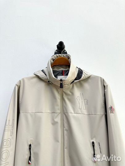 Ветровка moncler