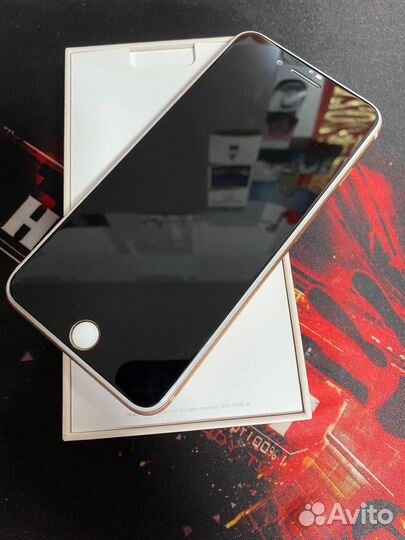 Телефон iPhone 8 plus