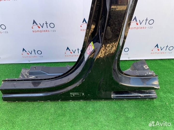 Центральная стойка кузова левая Volkswagen Sharan