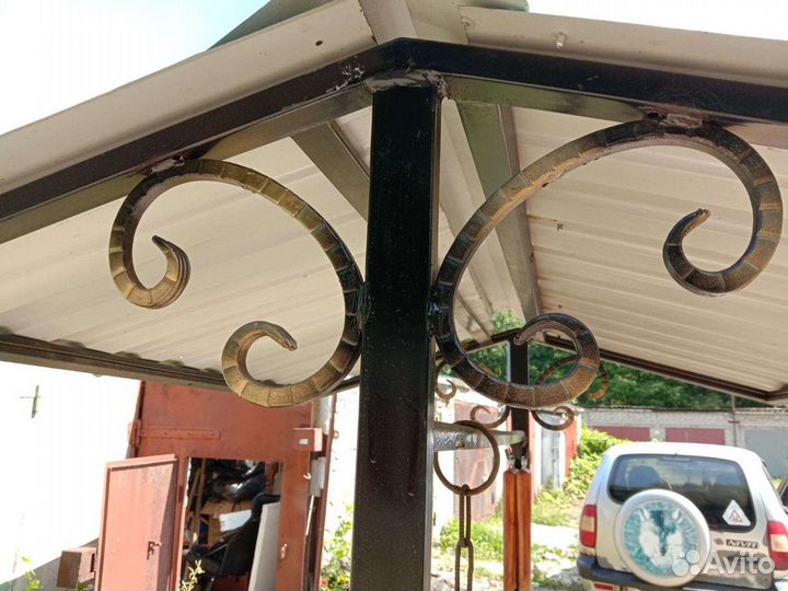 Мангал с крышей мало бу (1 раз)