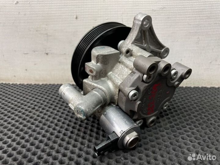 Насос гур Mercedes-Benz C-Class W204 271.860 1.8