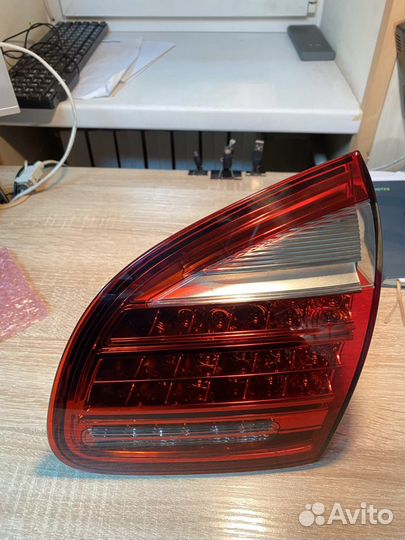 Задний правый стоп-сигнал Porsche Cayenne 958