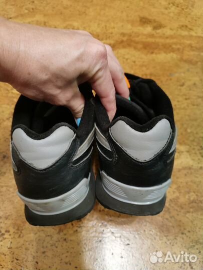 Кроссовки кожаные детские