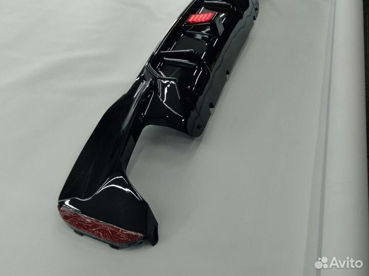 Диффузор m5 bmw g30 performance с стоп сигналом