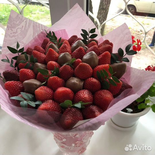 Букет учителю, клубничный букет, фруктовый букет