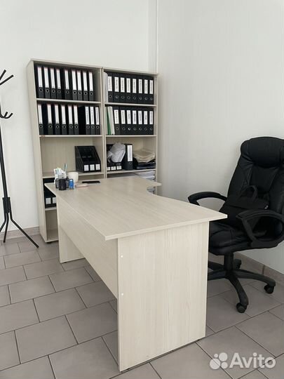 Комплект офисной мебели