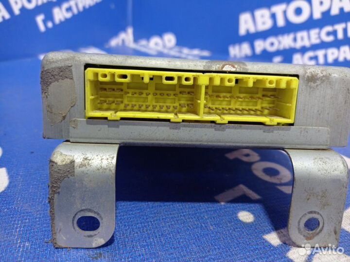 Блок управления abs Mazda Xedos 9 седан KJ 2000