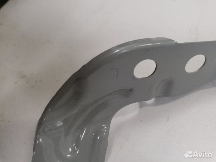 Кронштейн крыла передний левый Kia Rio