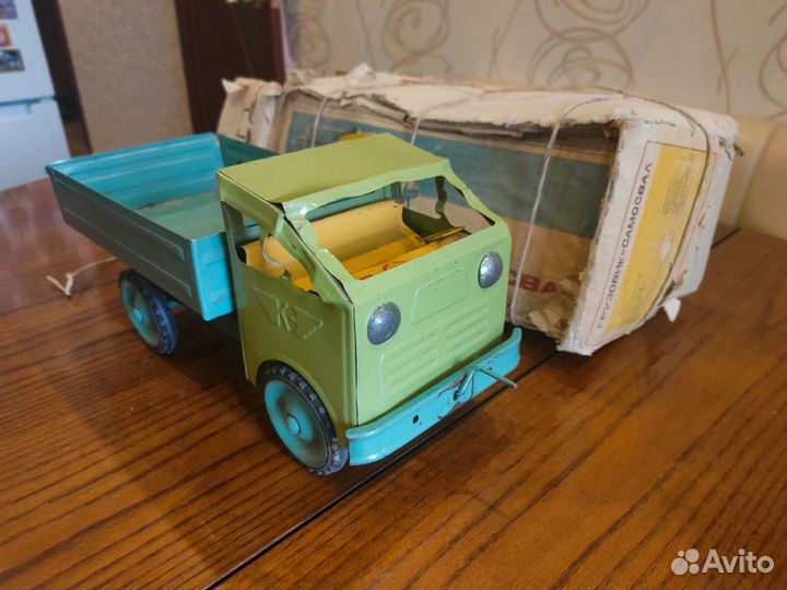 Красная Этна Грузовик