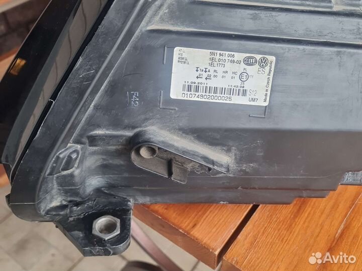 Фара передняя правая Volkswagen Tiguan 1 5n1941006