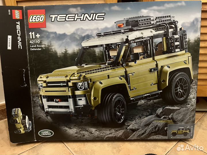 Lego Land Rover Defender 42110
