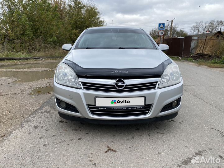 Opel Astra 1.6 МТ, 2008, 195 000 км