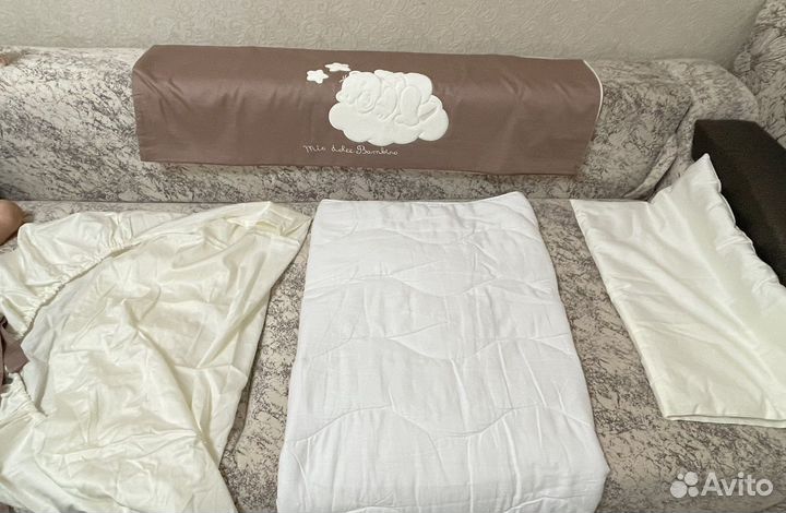 Комплект детского постельного белья в кроватку