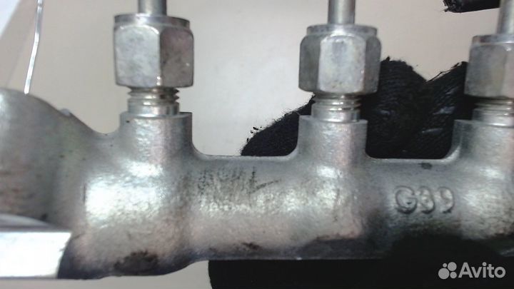 Рампа топливная Opel Astra J, 2013