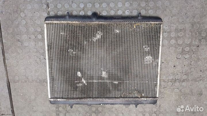 Радиатор охлаждения двигателя Peugeot 308, 2009
