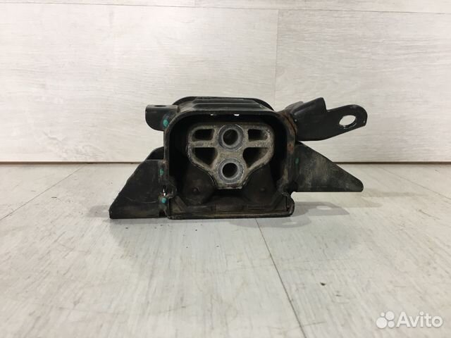 Опора двигателя левая KIA RIO 4 1.4 ат седан