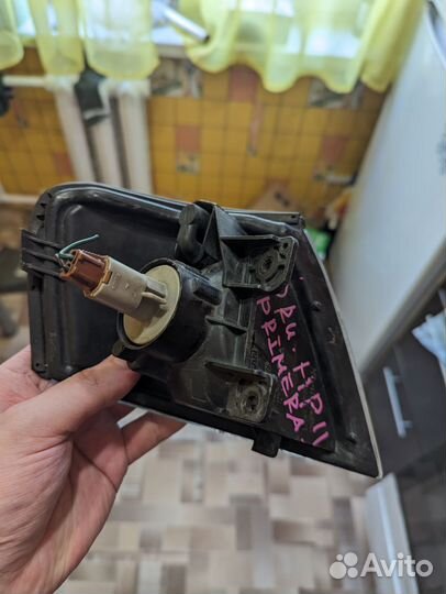 Поворотник Nissan primera p11