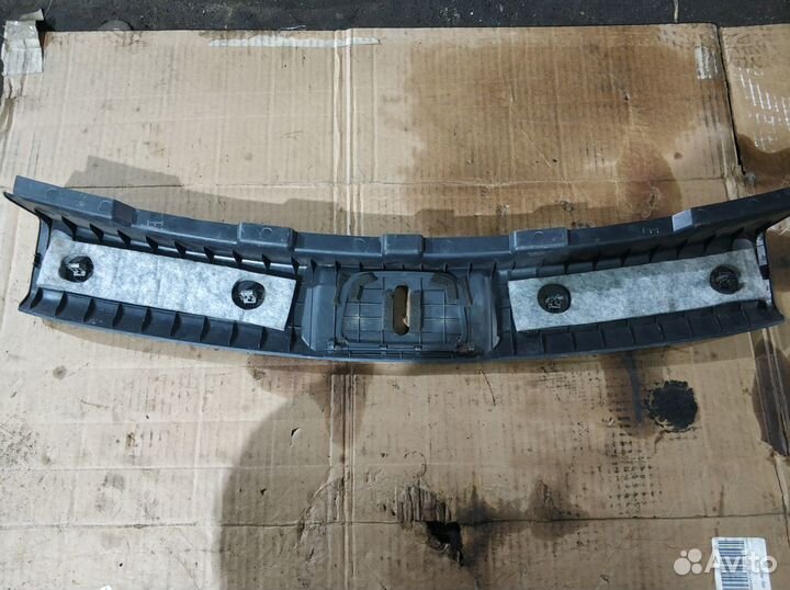 Накладка задней панели Opel Antara