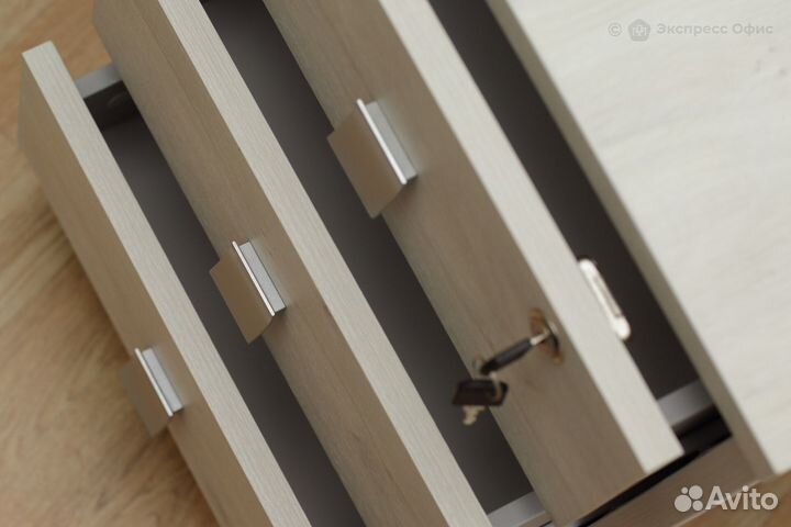 Офисная мебель для персонала Metal system style