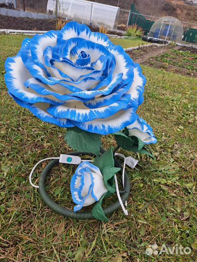 Светильник роза из изолона