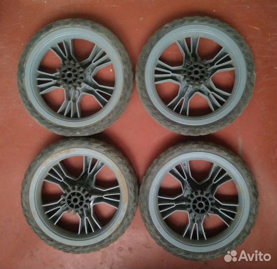 Колеса для детской коляски