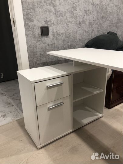 Письменный стол для школьника угловой бу