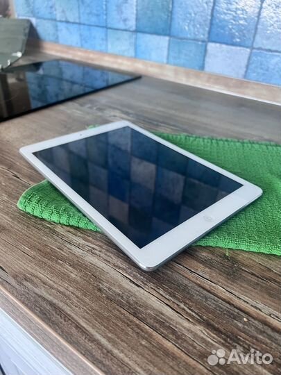 Планшет apple iPad air