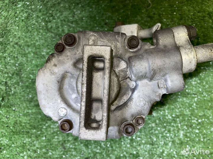 Компрессор кондиционера 4G93 Mitsubishi MR315377