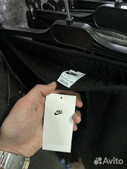 Штаны Nike широкие