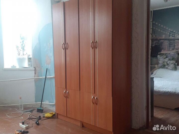 Продам стенку бу 6000 тыс