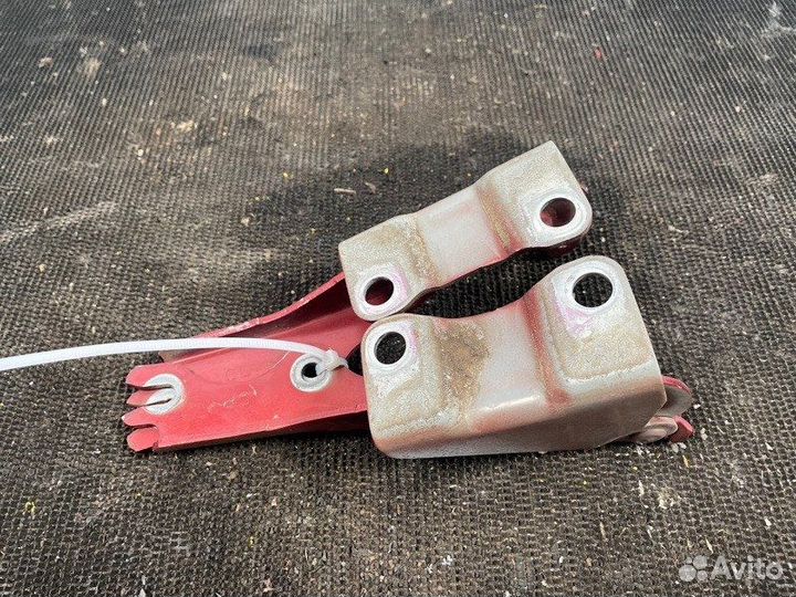 Петли капота Mazda Mazda 3 BM PE21258075