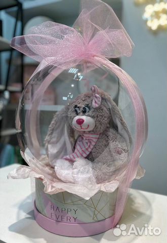 Воздушный шар с игрушкой внутри