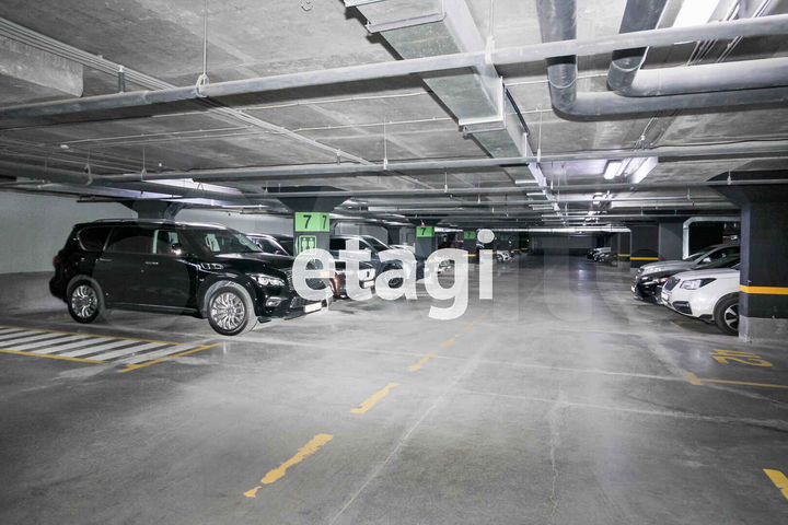 Машиноместо, 14 м²