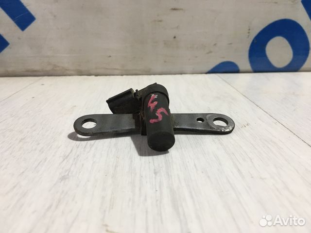 Датчик положения коленвала LADA largus 1.6 мт к4м