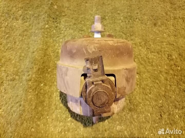 Опора двигателя (подушка двс) правая 4F0199382D Au