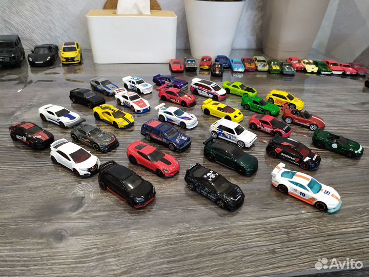 Машинки Hot Wheels