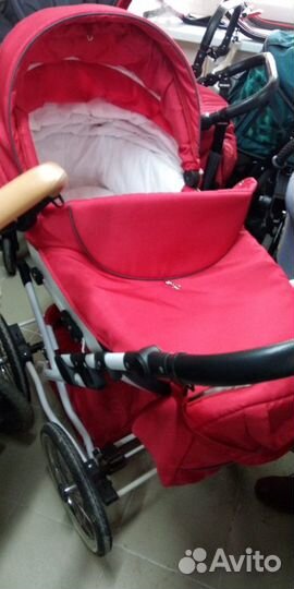 Коляски большой выбор в Миассе б/у и новые