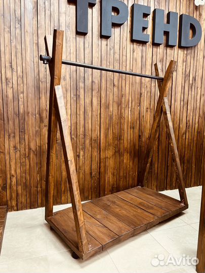 Вешалка для одежды напольная деревянная