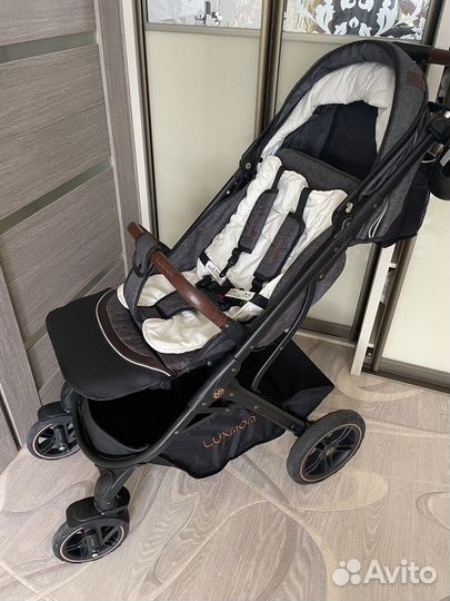 Прогулочная коляска luxmom