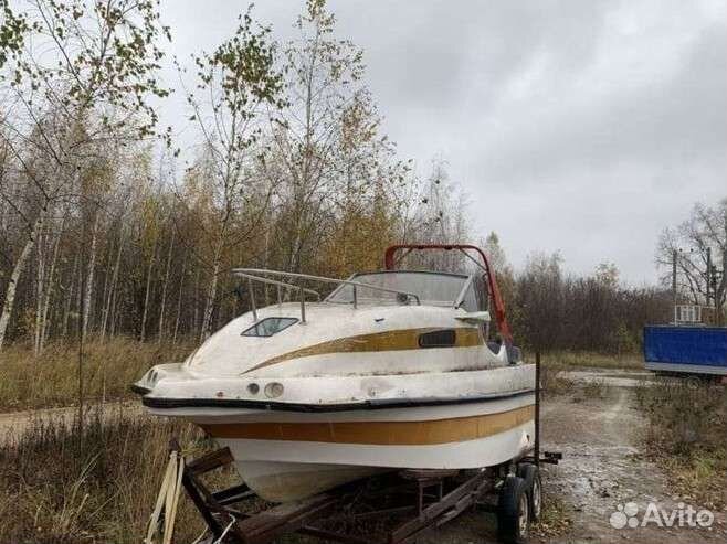 Катер водомётный каютный