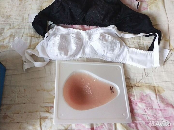 Протез молочной железы