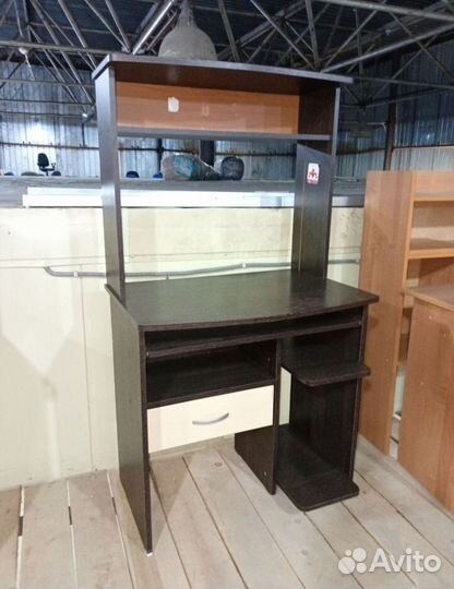 Стол компьютерный бу. Доставка бесплатно