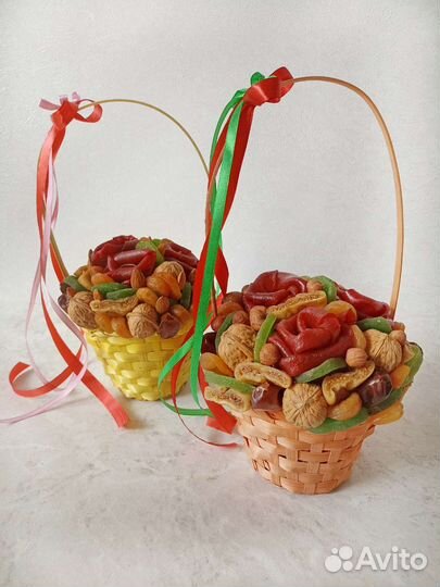 Корзинка из сухофруктов / подарок на 8 марта