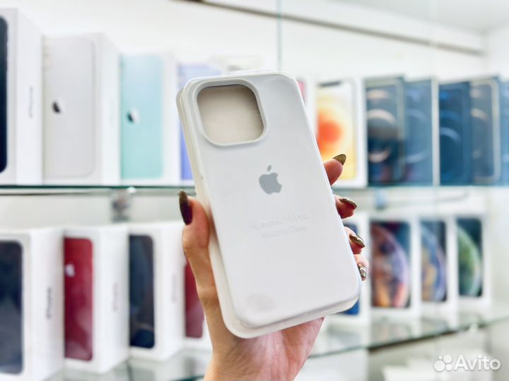 Чехол на iPhone 14 Pro, белый