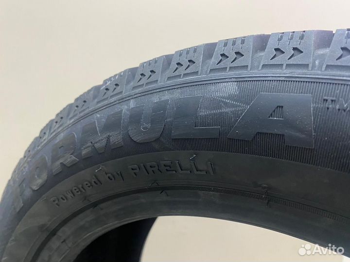 Pirelli Formula Ice 215/50 R17 95T