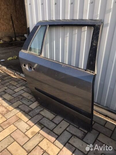 Дверь задняя правая Renault Laguna 2 1.6