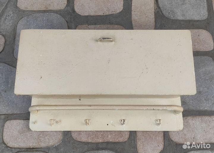 Полки, вешалки, металлические и деревянные, СССР