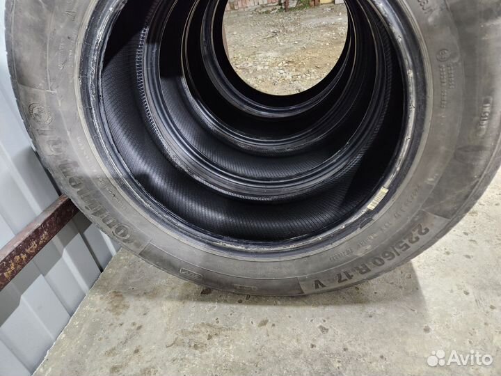 Continental PremiumContact C 225/60 R17