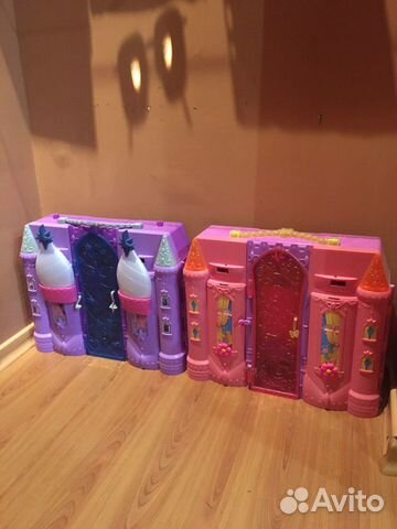 Домик замок для кукол