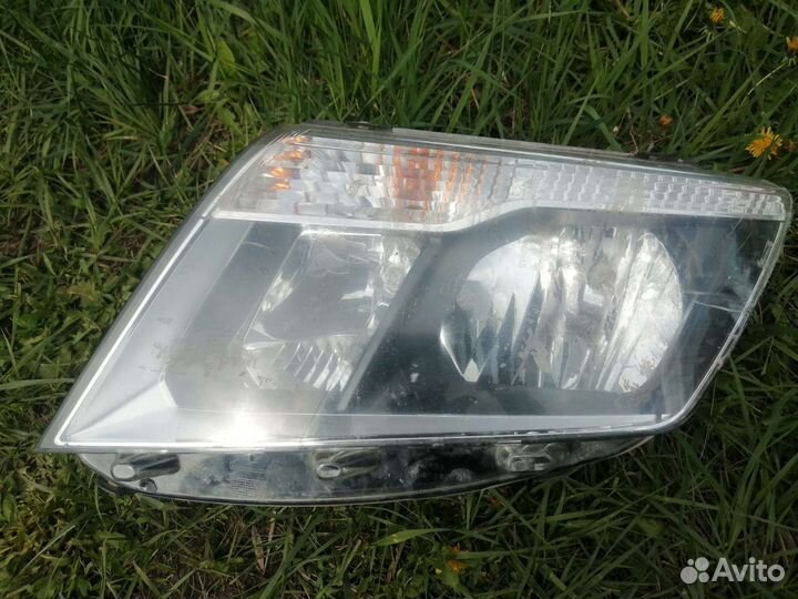 Фара Ниссан Террано d10 2014 - 2023